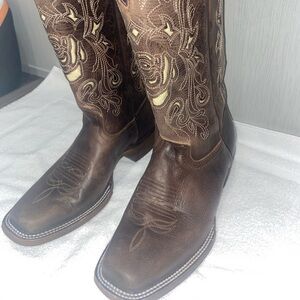 J.B. Dillon Reserve Cowboy Boots
